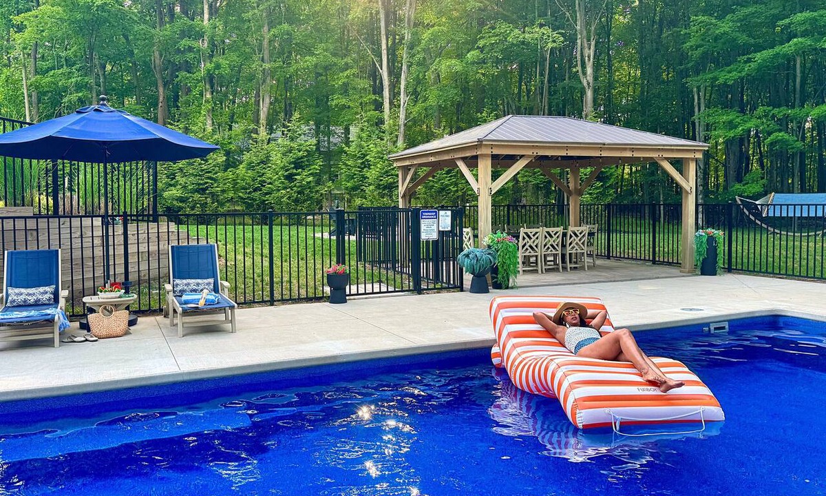 Glenn House | Lux Entire Home, Pool, Hot Tub, Game Room, Sleep12