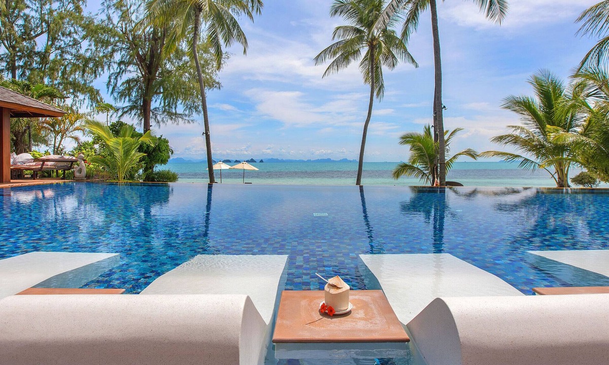 Lipa Noi Villa | Luxe Vacay Beachfront Villa Baan Kilee | Koh Samui | LTH-17