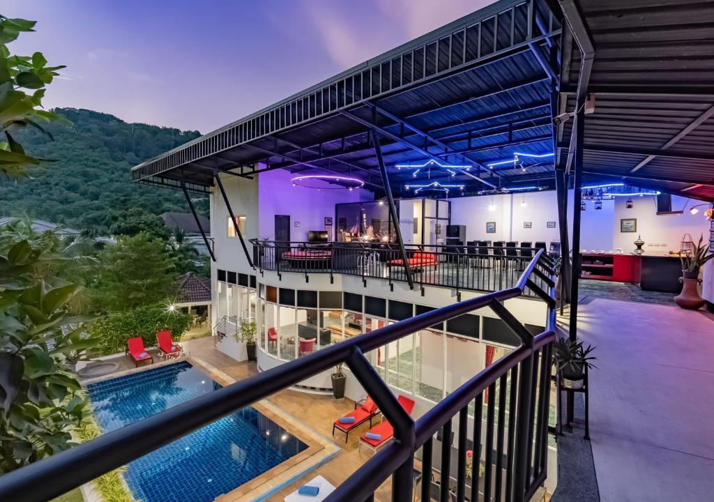 Chalong Villa | Luxurious 10-Bedroom Villa with Private Pool in Chalong, Phuket