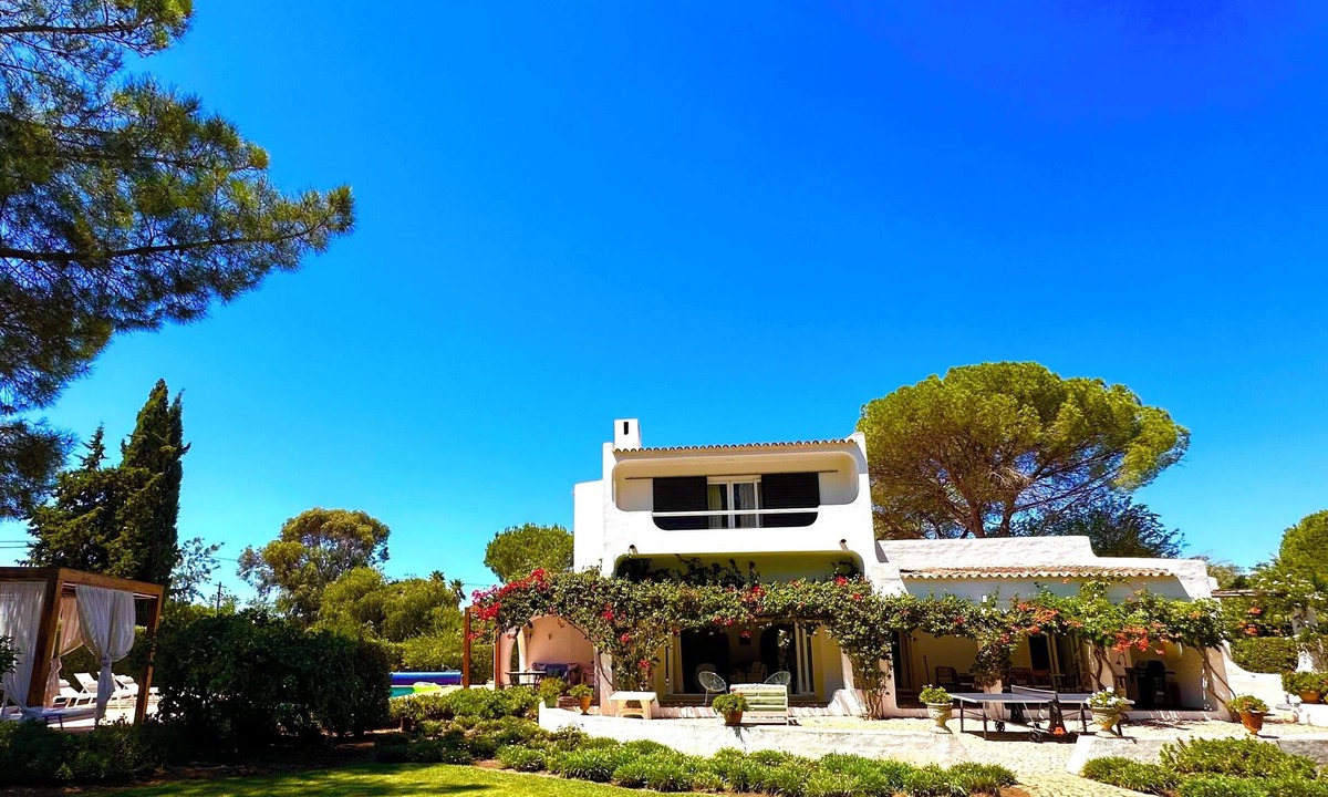 Penina Villa | Luxury Family Villa on Penina Golf – Heated Pool & Sauna