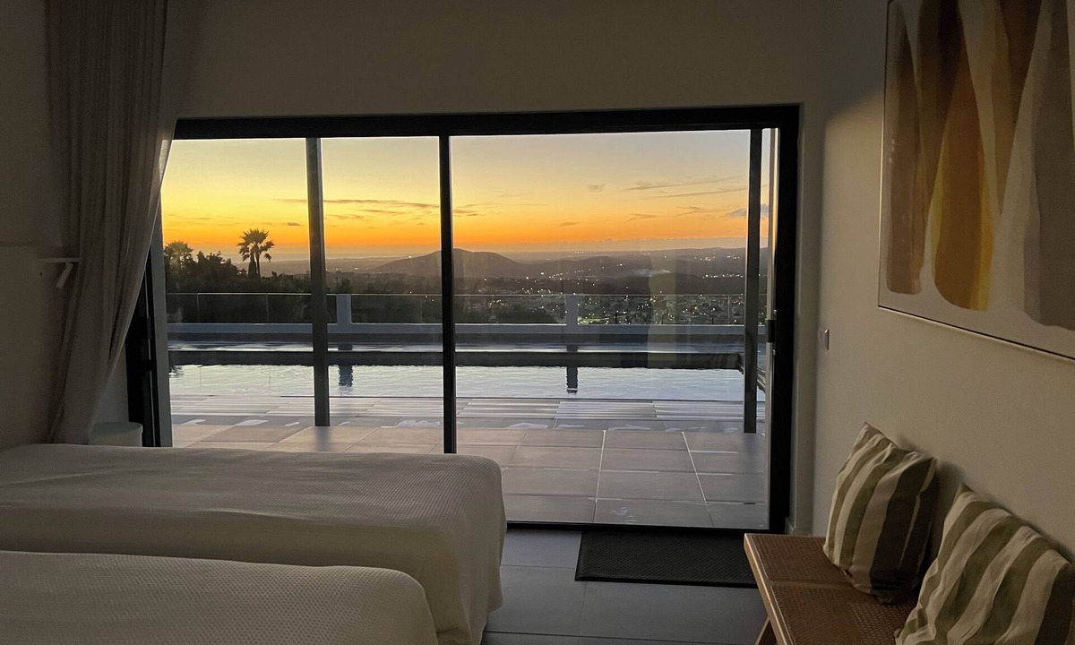 Canal House | Magnificent vacation home in the Algarve - fully renovated - sea view