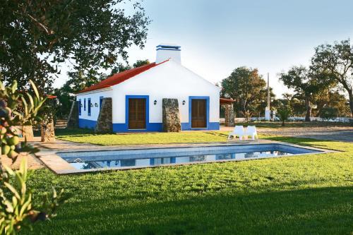 Bicos Villa | Monte Azul - Casas de Campo do Junqueirinho