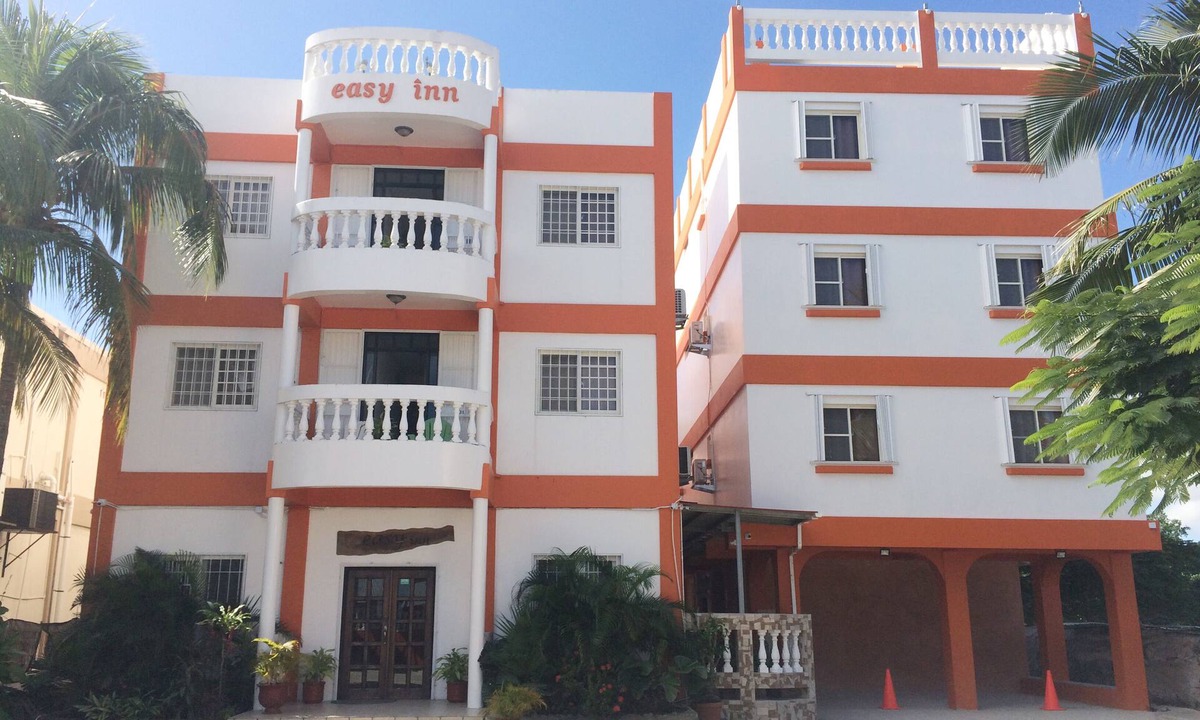Belize City Hotel | ONE BED ROOM AT EASY INN HOTEL-2