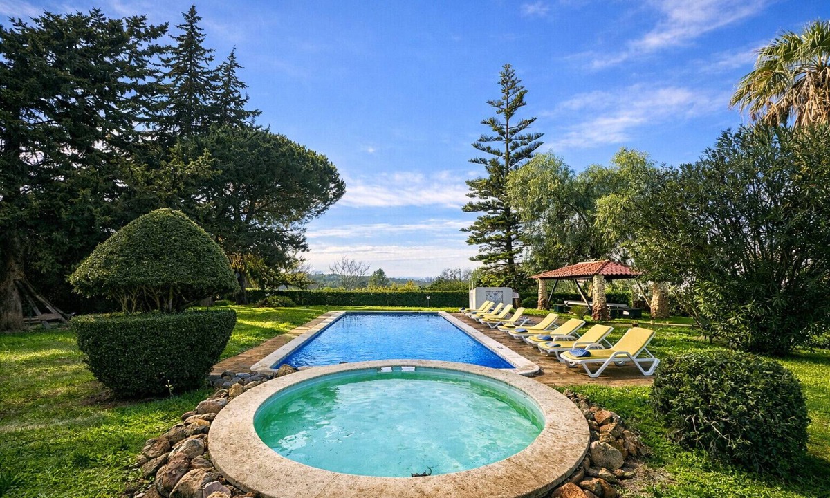 Monte Raposo Villa | Palmeiral | Private Pool | 10 Pax | Pêra