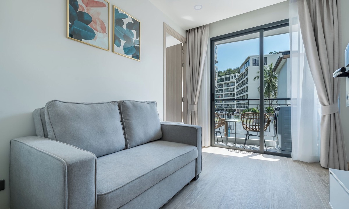 Kata Apartment | Palmetto Park: One-Bedroom Apartment City View