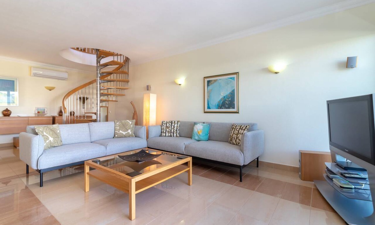 Ferragudo Apartment | Parque nº 12 - Comfortable Penthouse Apartment