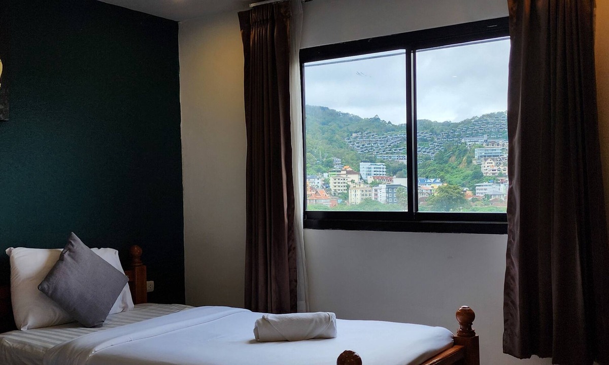 Patong Hotel | Patong Dynasty Royal Hotel
