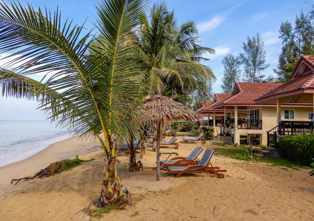Takua Pa House | Pranee Beach Bungalows