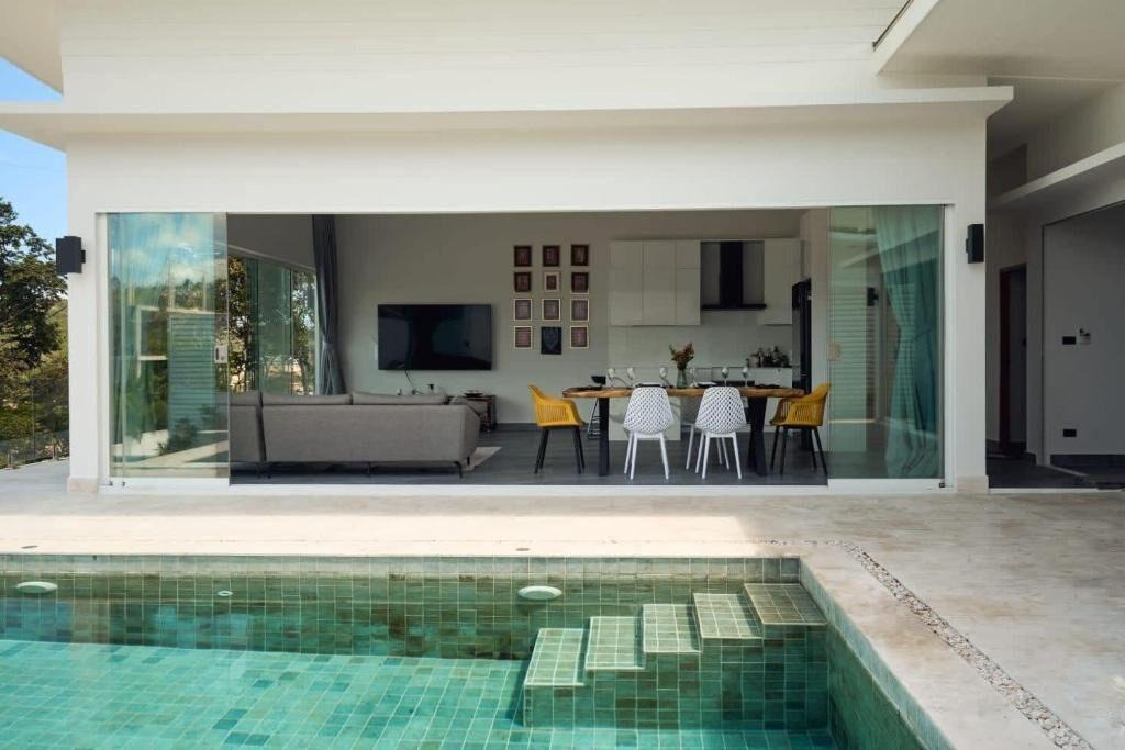 Chaweng City Center Villa | Private Pool & Panorama