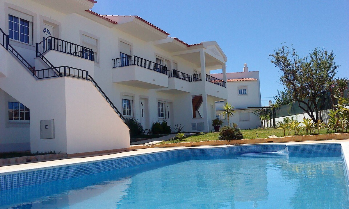 Vale de Carro Condo | RC - Pata Residence! Fantastic apartment, 5 min. Falésia beach and center!I