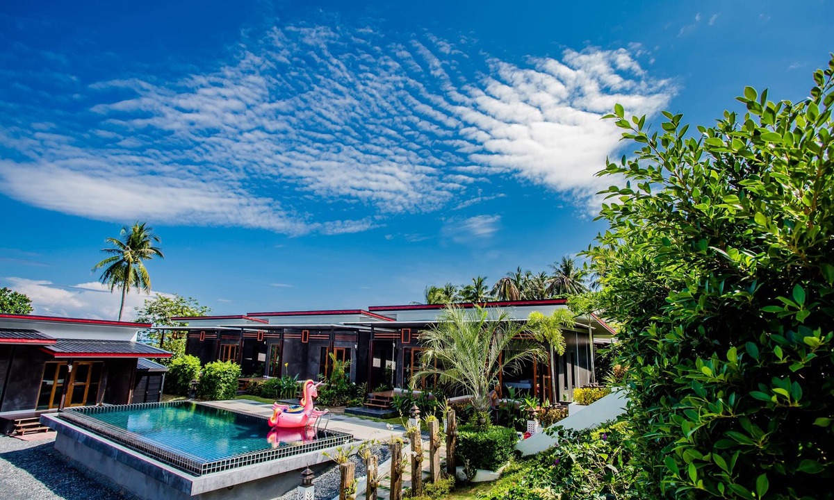 Wichit House | Room Only · Standard Room, 16min to Phuket Old Town