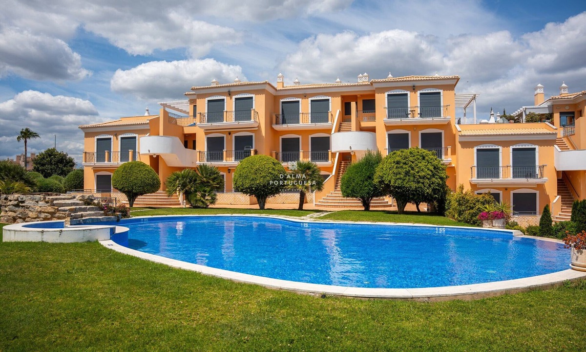Pata de Baixo Apartment | Rosemary Apartment