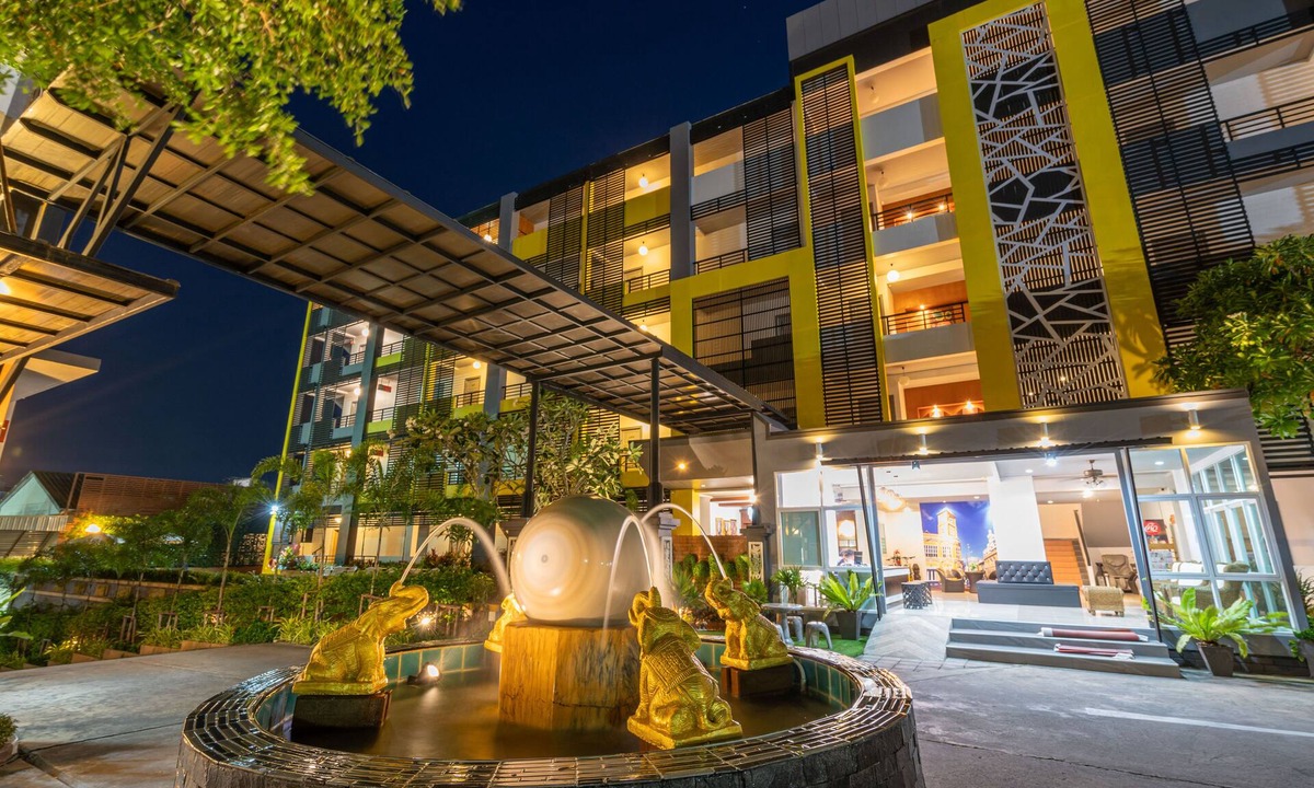 Talat Nuea Hotel | SB Living Place Hotel Phuket Town