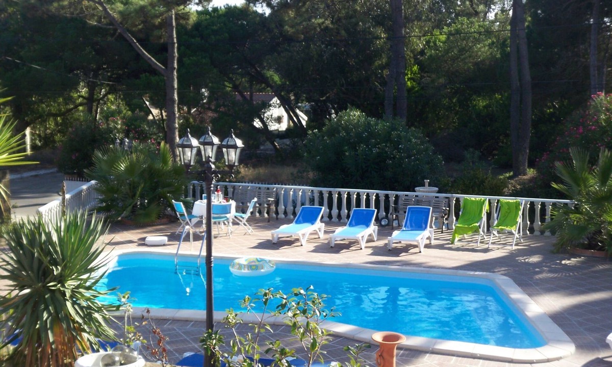 Colares House | Schönes Ferienhaus in Colares mit Privatem Pool by Interhome