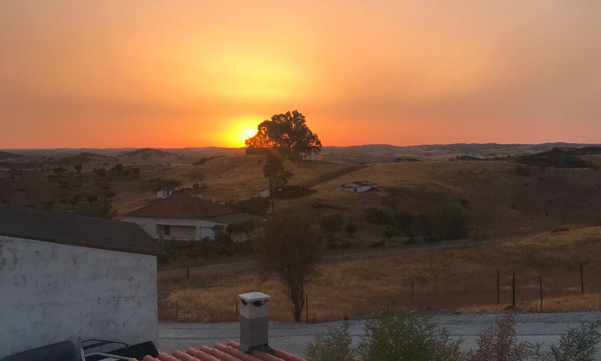 Sao Miguel do Pinheiro Villa | Spacious House in a Quiet Alentejo Village - 4 Bedrooms and Patio with BBQ