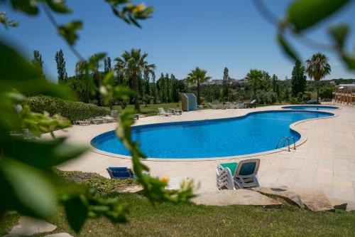 Mosqueira House | Spacious Villa with AC, pool and garden by Algarve Dream Holidays