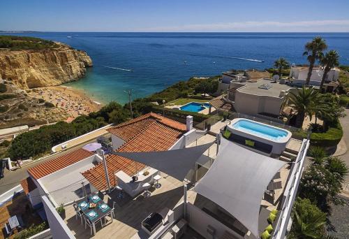 Benagil Villa | Stylish & Modern Carvoeiro Villa 2 Bedrooms Villa Benagil Stunning Views