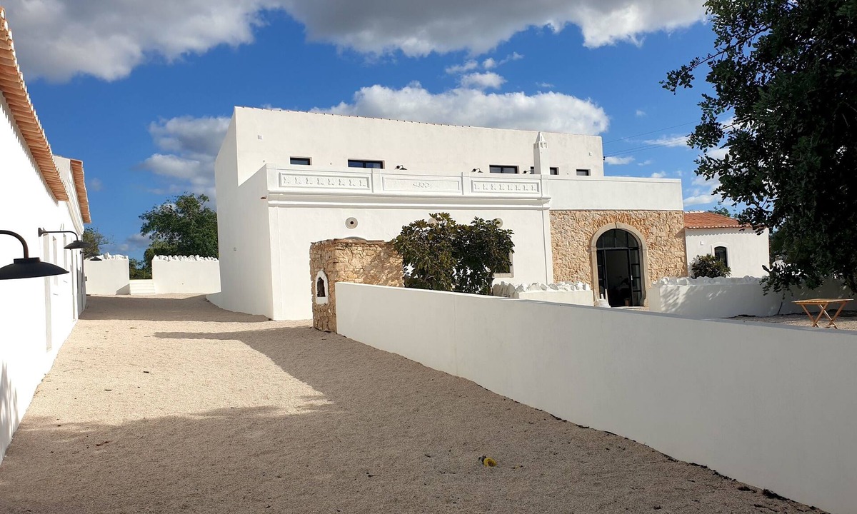 Charneca Bed & Breakfast | Suite #2 - UMA CASA RURAL a true Algarvian village with indipendent Suite