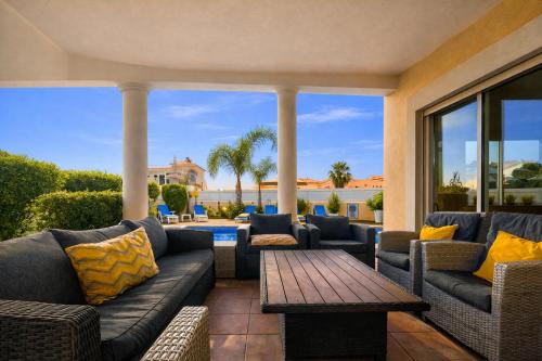 Gale Villa | Sunshine - Private Pool - 8 Guests - Albufeira
