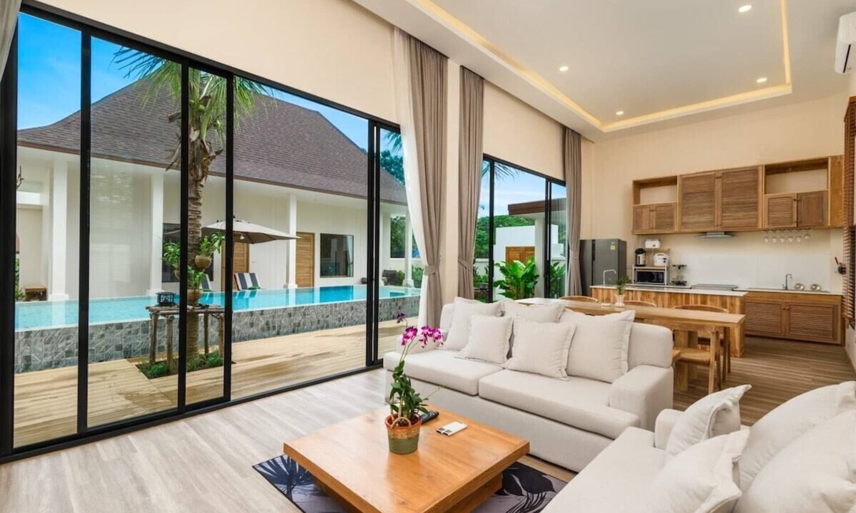 Phuket Villa | Taraburi's Finest: Brand New Build Poolside Bliss!