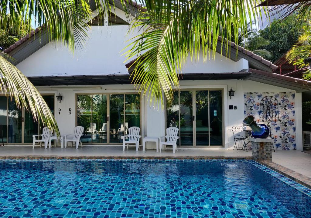 Ban Bo Han House | The Snug & The Sierra Airportel
