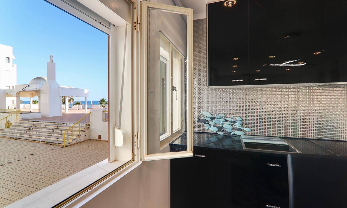 Cavacos Apartment | Vacation Apartment "Atlântida T1" with Sea View, Wi-Fi, A/C & Terrace; Parking Available on Street