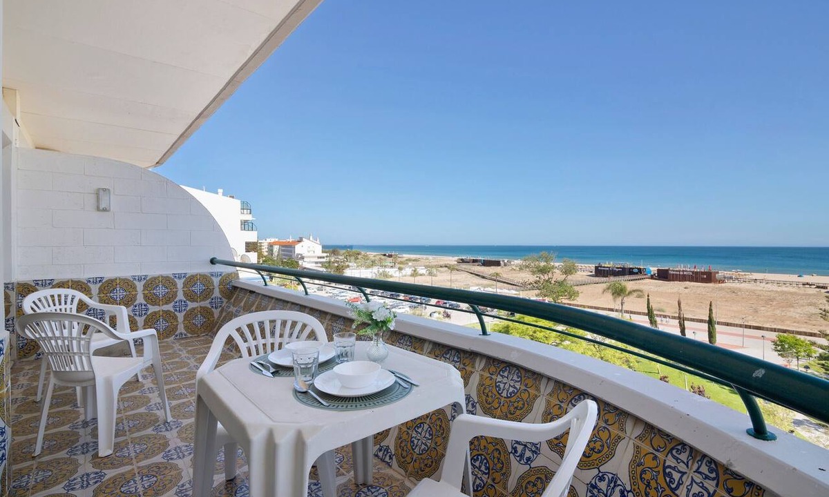 Vila Real Santo Antonio Apartment | 'Varanda do Mar' Apartment with Sea View, Wi-Fi, and Air Conditioning