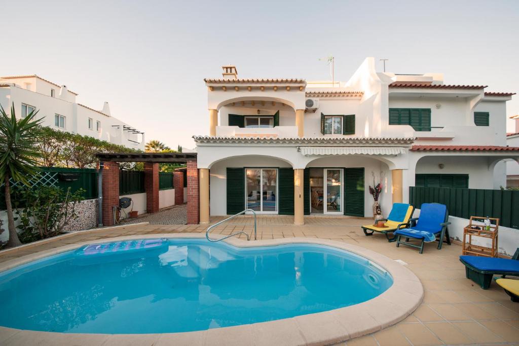 Correeira Villa | Vila dos Girassóis - BlueSea