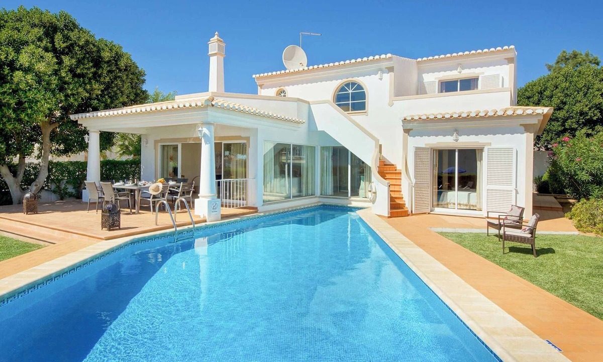 Albufeira Villa | Villa Adele - Four Bedroom Villa, Sleeps 8