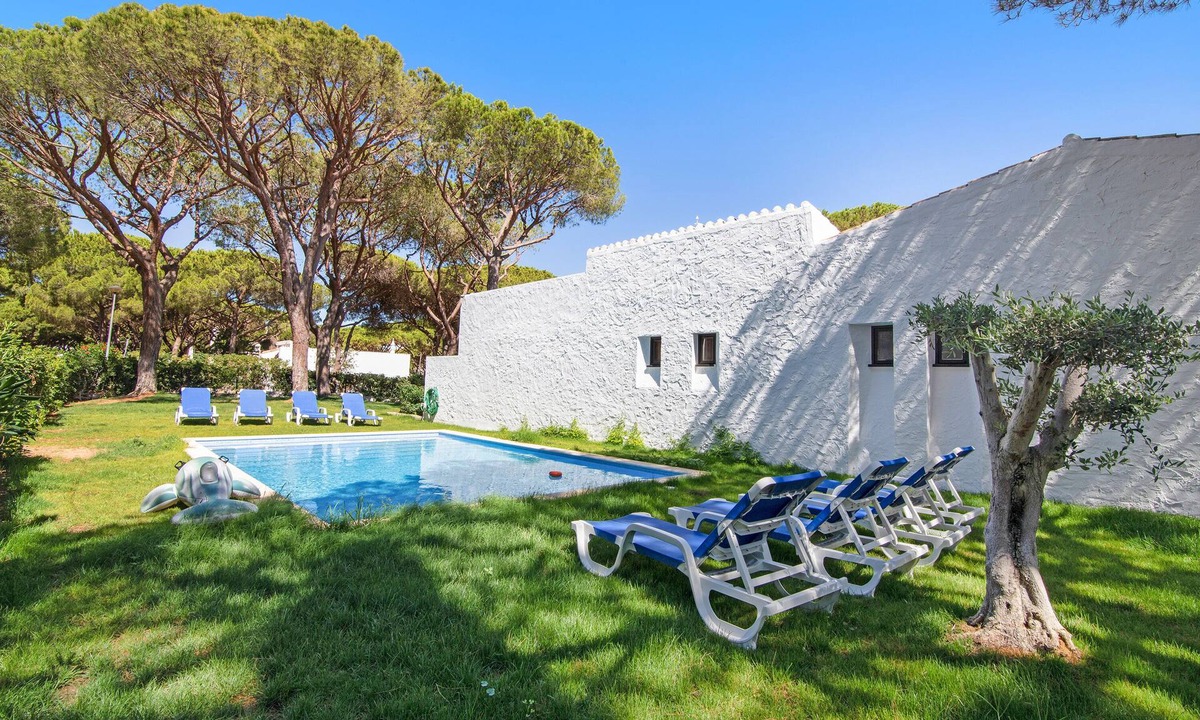 Aldeia das Acoteias Villa | Villa Aldeia with Pool, Garden, Covered Terrace & Wi-Fi