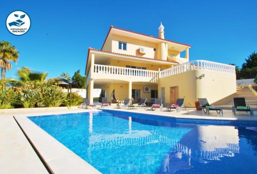 Montechoro Villa | Villa Buddha - Piscina e BBQ em Albufeira