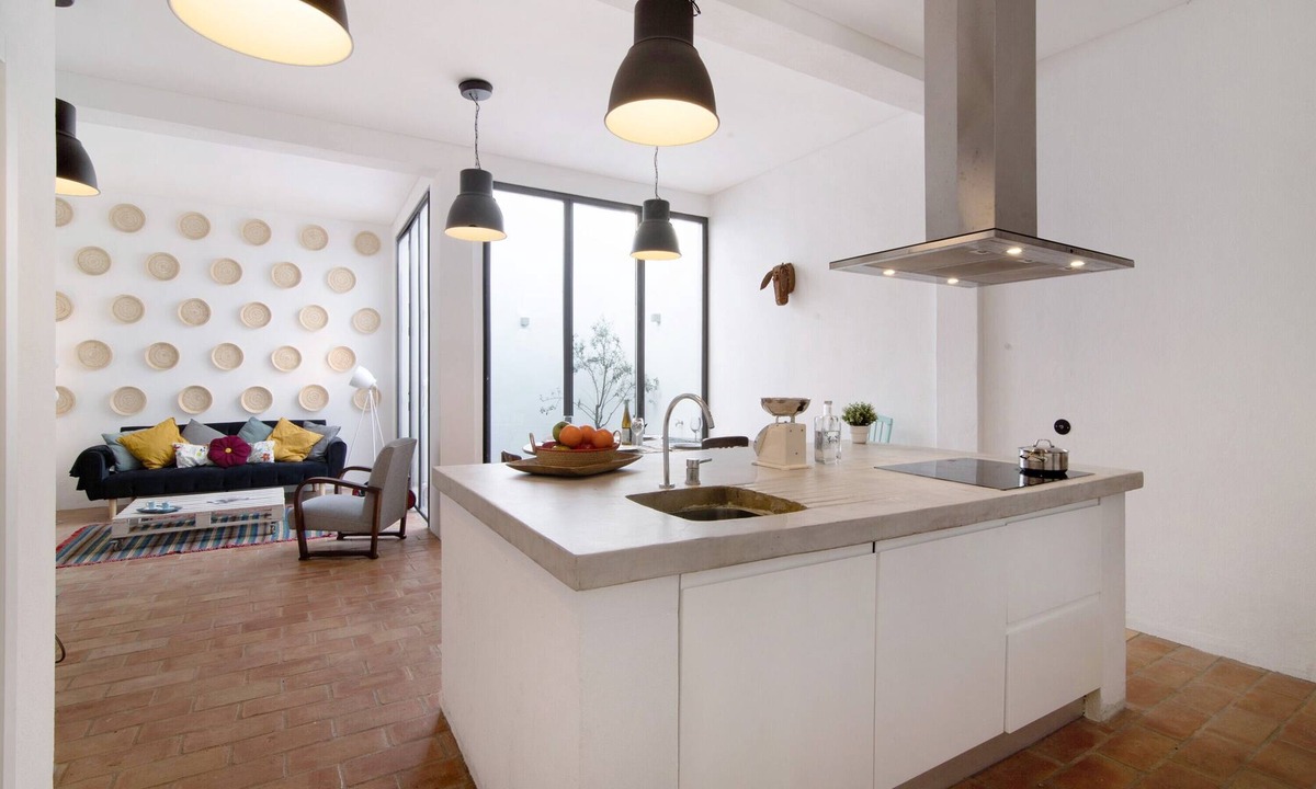 Loule Villa | Villa Casa Loulé with Balcony, Terrace & Wi-Fi