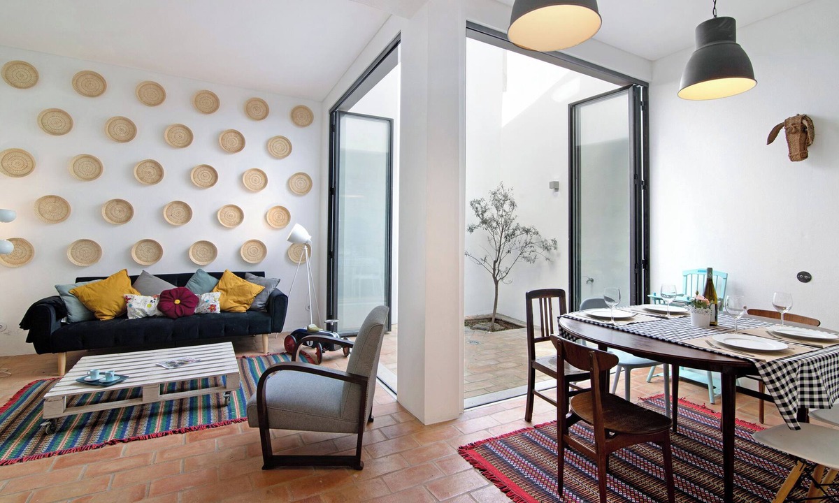 Loule Villa | Villa Casa Loulé with Balcony, Terrace & Wi-Fi