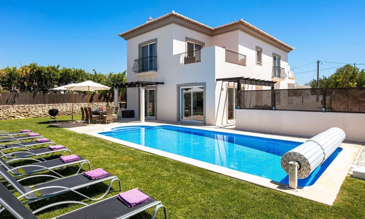 Boliqueime House | Villa de Luxo Tucci em Boliqueime by LovelyStay