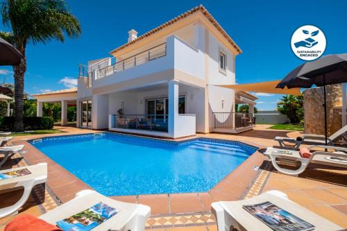 Albufeira Villa | Villa Laguna - Moradia relaxante com piscina aquecível e BBQ - Albufeira
