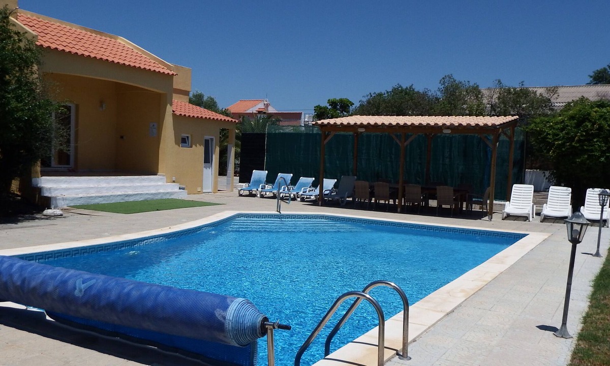 Areia Villa | Villa Lara, Spacious 5 bedroom house with heated pool, free Wifi ,secure parking