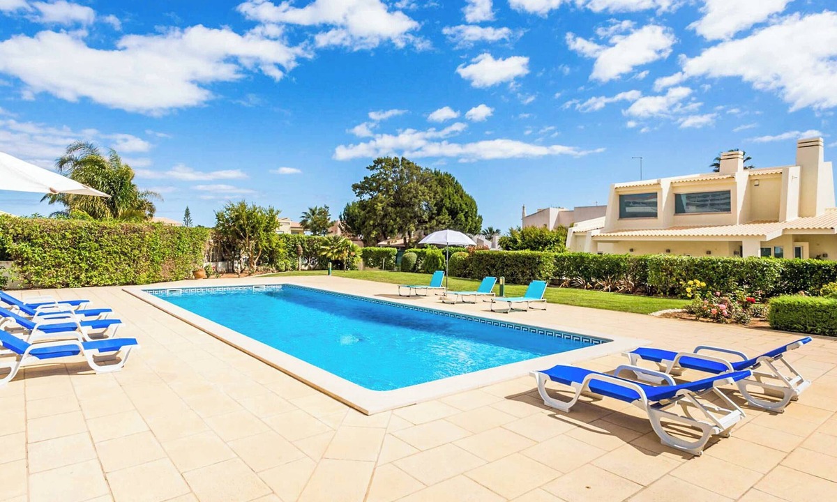 Gale Villa | Villa Luz Figueiras - Four Bedroom Villa, Sleeps 8