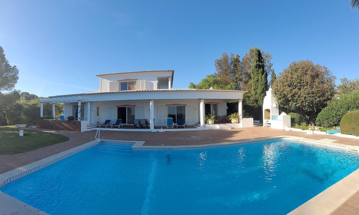 Caramujeira House | Villa Pasodoble Albandeira