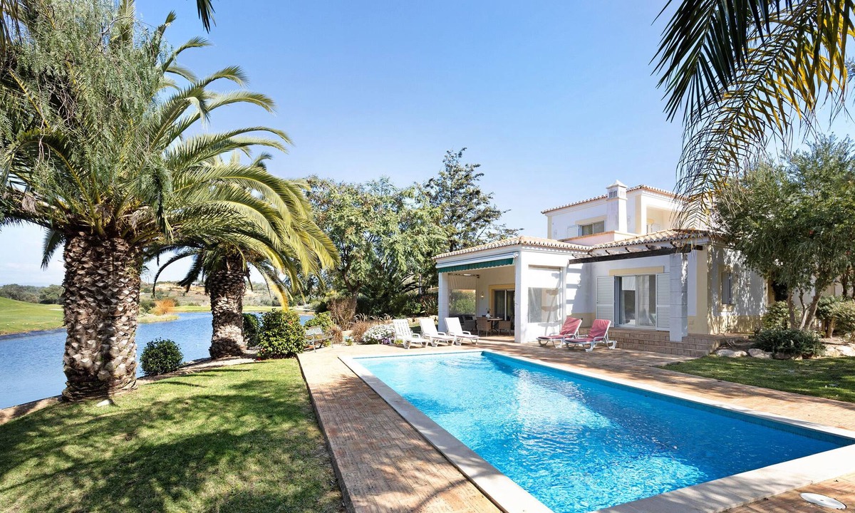 Estombar Villa | Villa 'Pestana Golf Resort - Moradia 199' with Mountain View, Pool, Garden & Wi-Fi