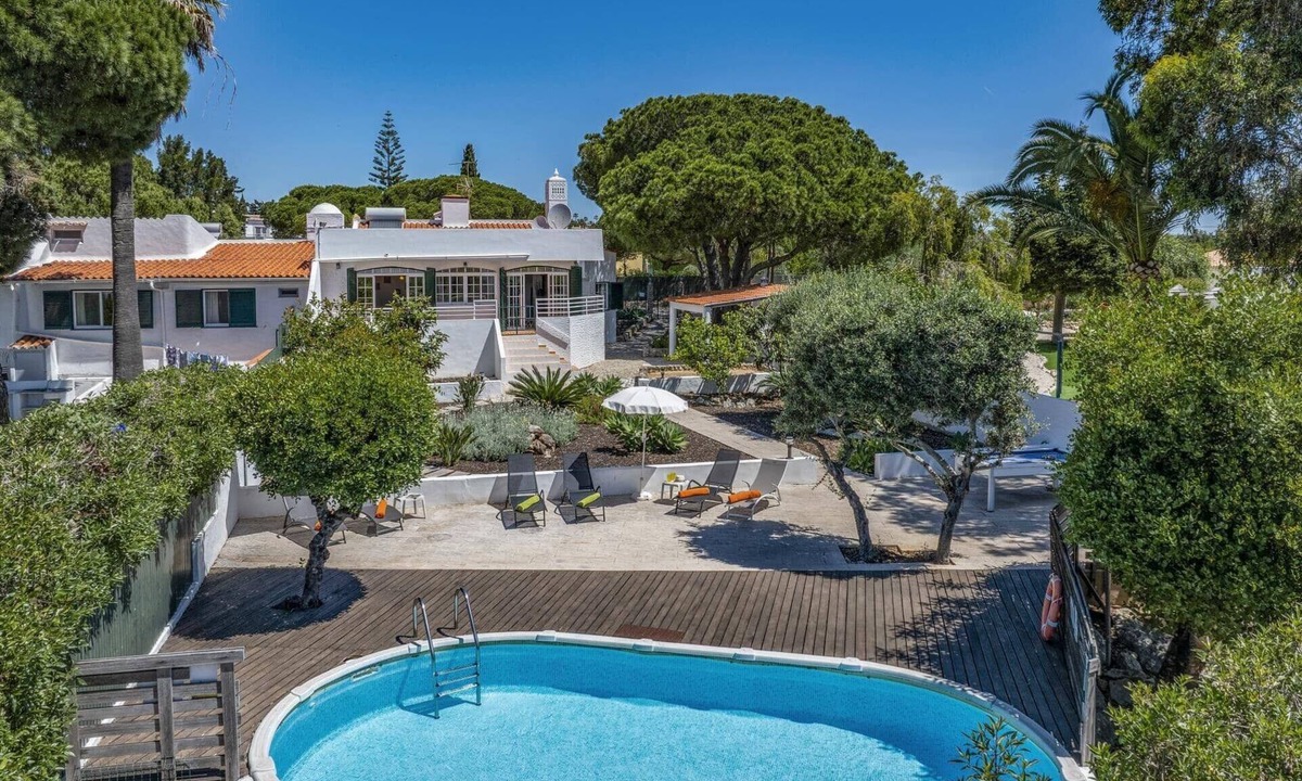 Alfanzina Villa | Villa Sawadi by Villa Plus
