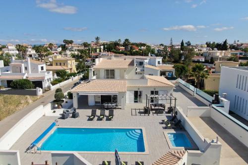Estombar Villa | Villa Sun