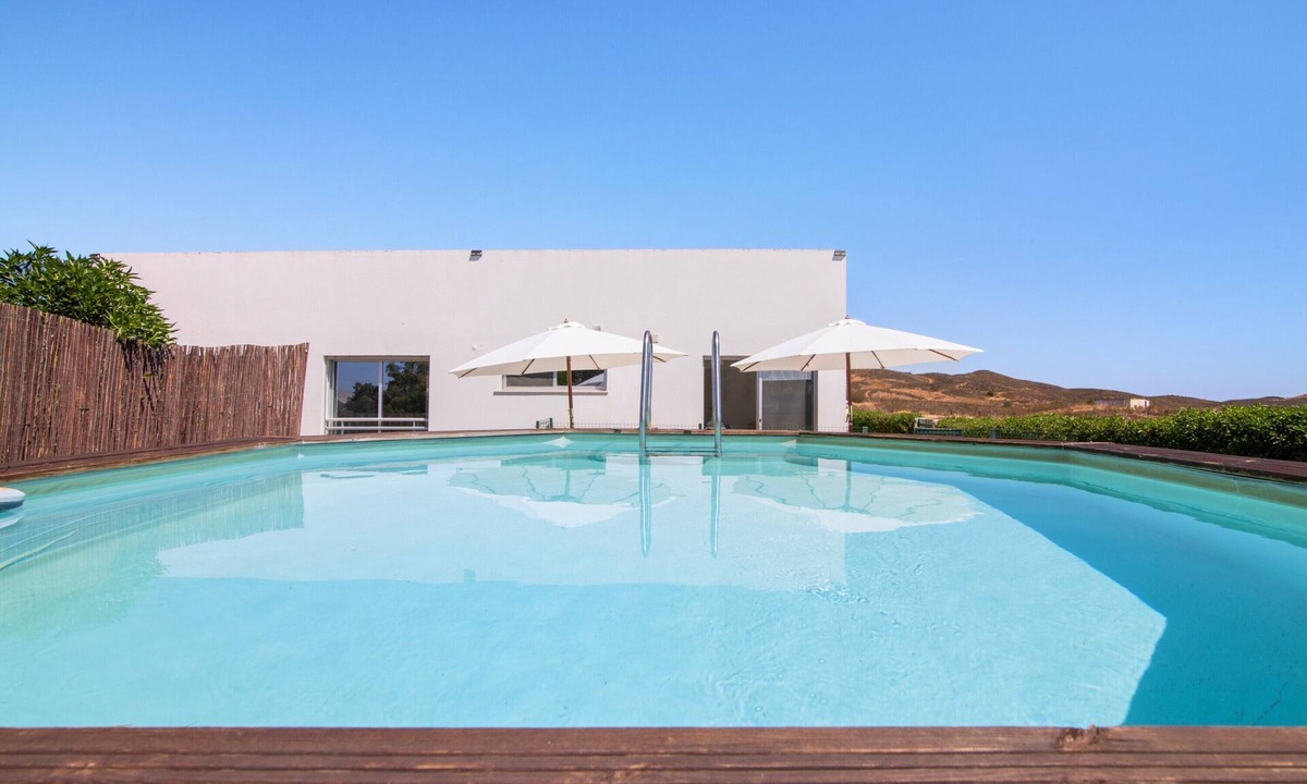 Tavira Villa | Villa 'Sunrise House' with Sea View, Jacuzzi, Pool, Wi-Fi and Air Conditioning