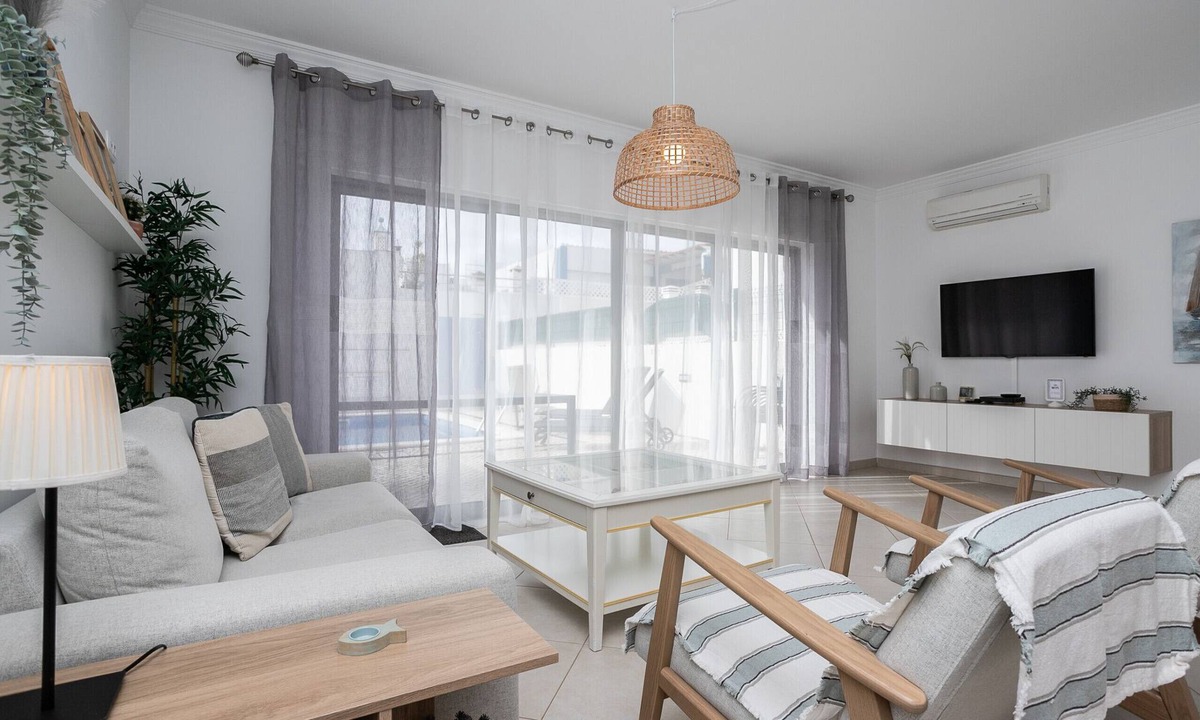 Manta Rota Ski Chalet | Villa with private pool 100m from the beach by ALGARVEMANTA (16V3)