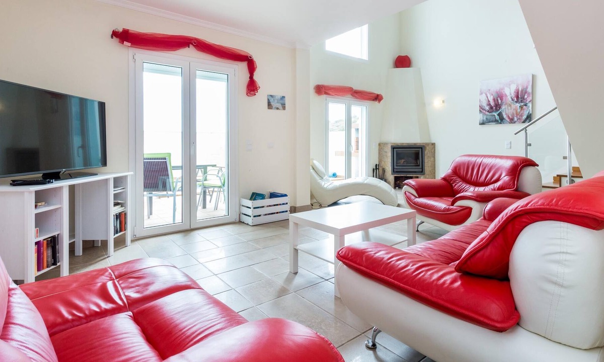 Burgau Villa | Villa "Your Villa Algarve" near the Beach with Mountain View, Pool, A/C, Wi-Fi, Balcony & Terrace