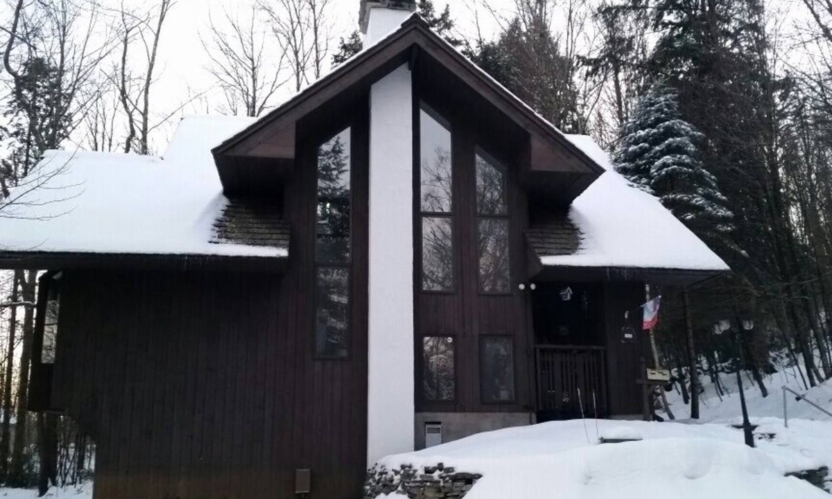 Ludlow House | Warm & inviting 4-bedroom home, open floor plan just steps to Okemo Mtn Resort
