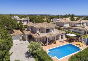 4 bbedroom Villa with Private Pool (heatable) in Varandas do Lago