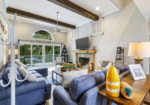 Gorgeous 4 Bedroom Sea Pines Home w/Private Pool Close to Beach - Sleeps 13 in Hilton Head Island