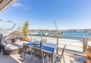 Luxury 3br Waterfront Penthouse in Auckland