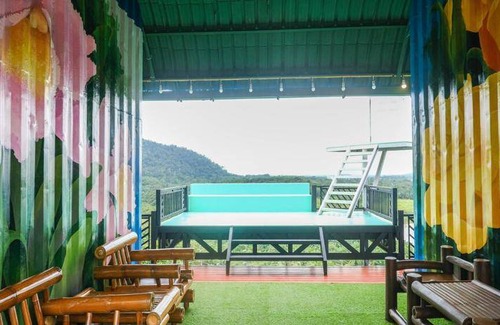 Takua Pa Ski Chalet | 36 m² Chalet ∙ 4 guests