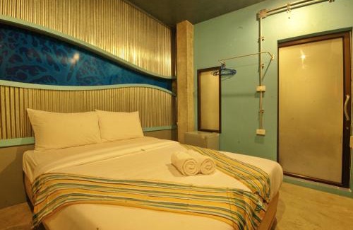 Khuekkhak Hostel | Seabox Khaolak Hostel